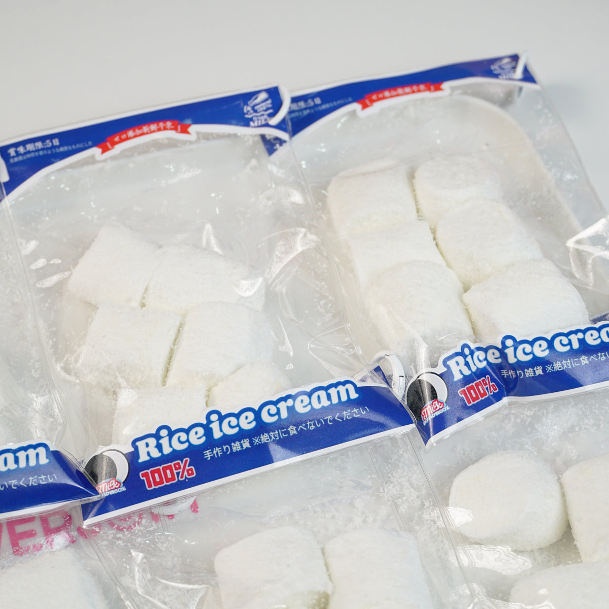 Everjolly Snowy Marshmallow Taba Squishy {Limited Item) 商品 {Fluffy Texture) {Not return after purchase)